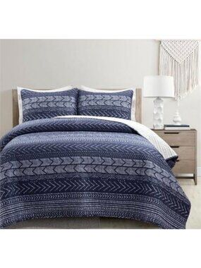 Softtage 3-Piece Navy Blue Quilt Set With Geometric Reversible Pattern - Queen S